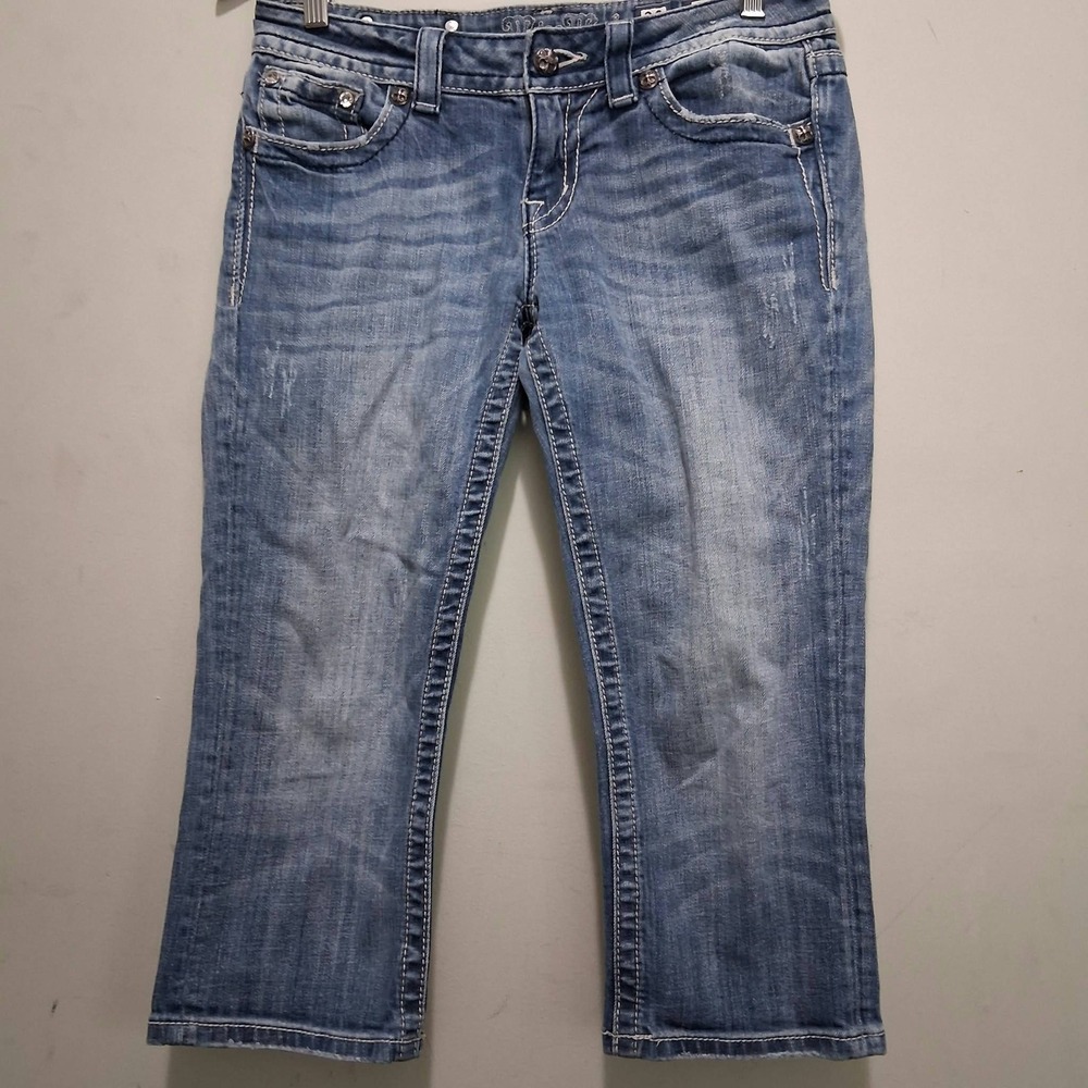 Miss Me JP5345P Blue Denim Capri Jeans Cross Rhinestone Embellished Size 28